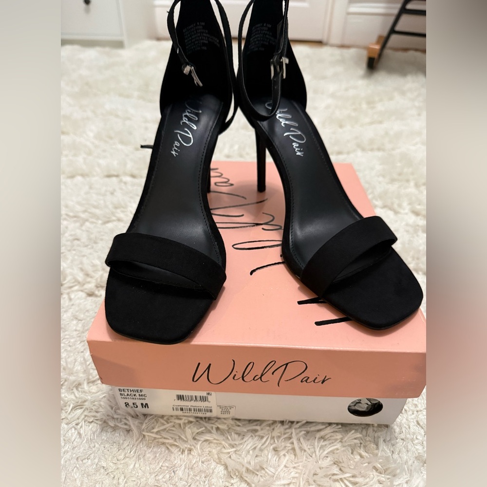 Wild Pair Elegant Black Heels